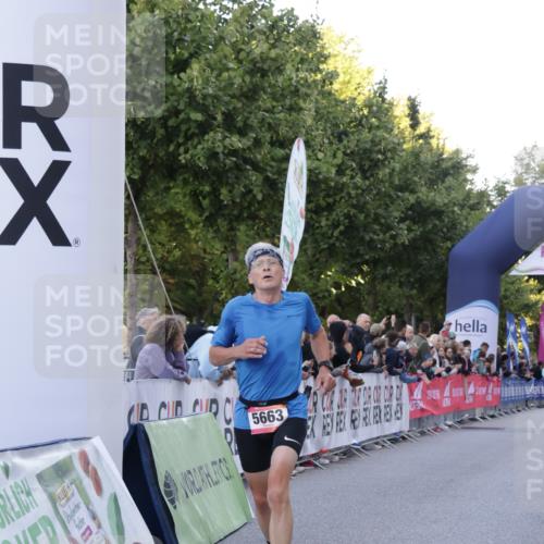 06.09.2026 - CURREX Alsterlauf Yannick Fuchs http://msf.ph/oto/10134750 06.09.2026 09:42:25 Ziel 2003, 2248, 4114, 4504, 4858, 5554, 5663, 5984, 6136, 8197 meine-sportfotos.de