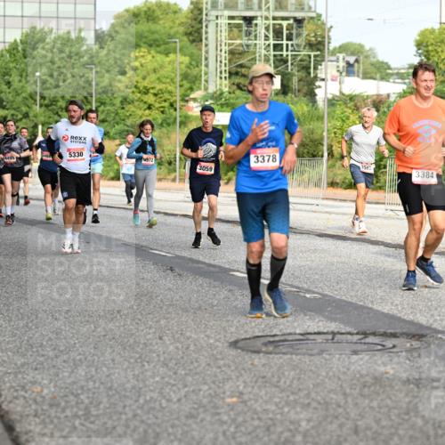 06.09.2026 - CURREX Alsterlauf Dr. Thomas Lammeyer http://msf.ph/oto/10134755 06.09.2026 10:00:14 Laufen 5468, 5330, 4495, 4972, 3378, 8275, 4968, 3059, 3562, 3384 meine-sportfotos.de