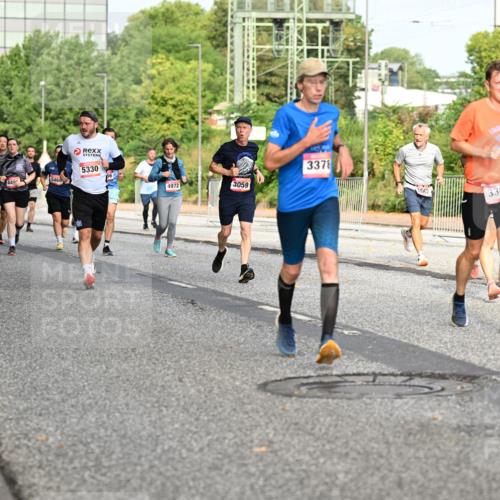 06.09.2026 - CURREX Alsterlauf Dr. Thomas Lammeyer http://msf.ph/oto/10134757 06.09.2026 10:00:15 Laufen 8275, 449, 5466, 49687, 5330, 3059, 4972, 3378, 3384 meine-sportfotos.de