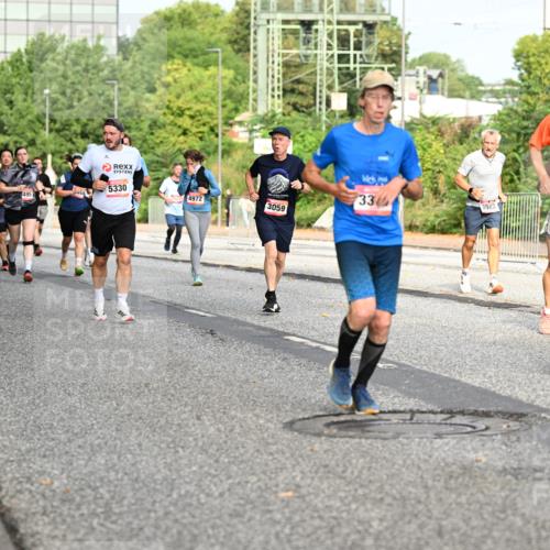 06.09.2026 - CURREX Alsterlauf Dr. Thomas Lammeyer http://msf.ph/oto/10134760 06.09.2026 10:00:15 Laufen 5330, 495, 468, 4972, 33, 3059, 3562, 8275, 3384 meine-sportfotos.de