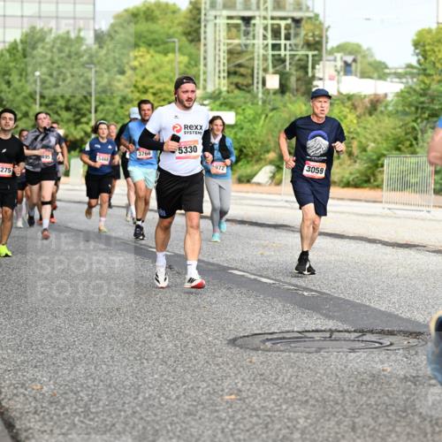 06.09.2026 - CURREX Alsterlauf Dr. Thomas Lammeyer http://msf.ph/oto/10134777 06.09.2026 10:00:16 Laufen 2025, 8275, 3766, 495, 5468, 5330, 972, 3059 meine-sportfotos.de