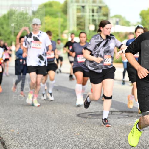 06.09.2026 - CURREX Alsterlauf Dr. Thomas Lammeyer http://msf.ph/oto/10134835 06.09.2026 10:00:21 Laufen 195, 8275 meine-sportfotos.de