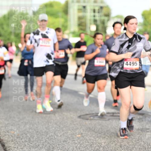 06.09.2026 - CURREX Alsterlauf Dr. Thomas Lammeyer http://msf.ph/oto/10134837 06.09.2026 10:00:22 Laufen 4495, 546 meine-sportfotos.de