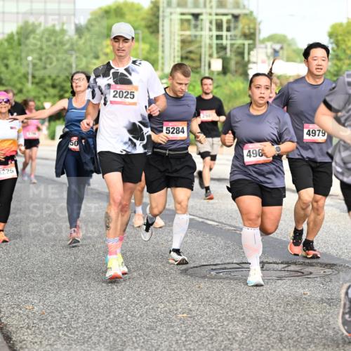 06.09.2026 - CURREX Alsterlauf Dr. Thomas Lammeyer http://msf.ph/oto/10134843 06.09.2026 10:00:22 Laufen 5004, 8225, 50, 2025, 5284, 298, 496, 4979, 4495 meine-sportfotos.de