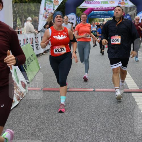 06.09.2026 - CURREX Alsterlauf Strokosch-Dieckow http://msf.ph/oto/10134849 06.09.2026 10:08:40 Ziel 2374, 2450, 2487, 2491, 2580, 3082, 3482, 3836, 3888, 3889, 4115, 4185, 4233, 4651, 5130, 5140, 5233, 5319, 5550, 5985, 8089 meine-sportfotos.de