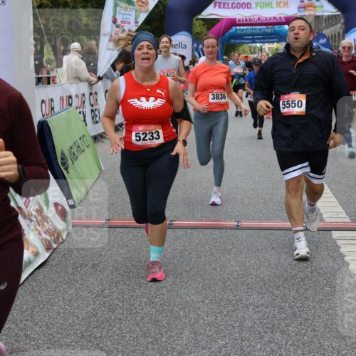 06.09.2026 - CURREX Alsterlauf Strokosch-Dieckow http://msf.ph/oto/10134858 06.09.2026 10:08:40 Ziel 2374, 2450, 2487, 2491, 2580, 3082, 3482, 3836, 3888, 3889, 4115, 4185, 4233, 4651, 5130, 5140, 5233, 5319, 5550, 5985, 8089 meine-sportfotos.de