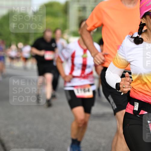 06.09.2026 - CURREX Alsterlauf Dr. Thomas Lammeyer http://msf.ph/oto/10134862 06.09.2026 10:00:26 Laufen 1164, 8225 meine-sportfotos.de