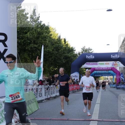06.09.2026 - CURREX Alsterlauf Yannick Fuchs http://msf.ph/oto/10134884 06.09.2026 09:42:30 Ziel 2003, 2248, 4504, 5464, 5663, 6136, 6472 meine-sportfotos.de