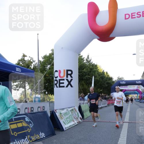 06.09.2026 - CURREX Alsterlauf Yannick Fuchs http://msf.ph/oto/10134895 06.09.2026 09:42:31 Ziel 2248, 4504, 5464, 5663, 6136, 6472 meine-sportfotos.de