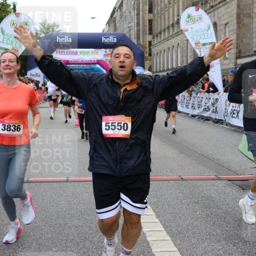 06.09.2026 - CURREX Alsterlauf Strokosch-Dieckow http://msf.ph/oto/10134903 06.09.2026 10:08:41 Ziel 2374, 2450, 2487, 2491, 2580, 3082, 3086, 3400, 3482, 3836, 3888, 3889, 4115, 4129, 4185, 4233, 4651, 5130, 5140, 5233, 5319, 5550, 5985, 8089 meine-sportfotos.de