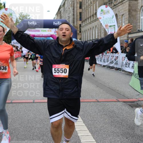 06.09.2026 - CURREX Alsterlauf Strokosch-Dieckow http://msf.ph/oto/10134908 06.09.2026 10:08:41 Ziel 2374, 2450, 2487, 2491, 2580, 3082, 3086, 3400, 3482, 3836, 3888, 3889, 4115, 4129, 4185, 4233, 4651, 5130, 5140, 5233, 5319, 5550, 5985, 8089 meine-sportfotos.de