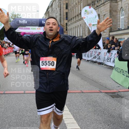 06.09.2026 - CURREX Alsterlauf Strokosch-Dieckow http://msf.ph/oto/10134917 06.09.2026 10:08:41 Ziel 2374, 2450, 2487, 2491, 2580, 3082, 3086, 3400, 3482, 3836, 3888, 3889, 4115, 4129, 4185, 4233, 4651, 5130, 5140, 5233, 5319, 5550, 5985, 8089 meine-sportfotos.de