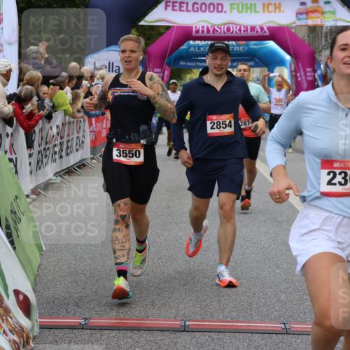 06.09.2026 - CURREX Alsterlauf Strokosch-Dieckow http://msf.ph/oto/10134929 06.09.2026 09:55:35 Ziel 2308, 2420, 2854, 2874, 3271, 3481, 3550, 4284, 4404, 4827, 4949, 5531, 5720, 6367, 8027 meine-sportfotos.de
