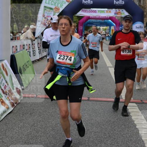 06.09.2026 - CURREX Alsterlauf Strokosch-Dieckow http://msf.ph/oto/10134949 06.09.2026 10:08:46 Ziel 2374, 2450, 2487, 2580, 3086, 3400, 3482, 3540, 3811, 3812, 3836, 4115, 4129, 4185, 4233, 4746, 5130, 5233, 5319, 5367, 5550, 5985, 8089 meine-sportfotos.de