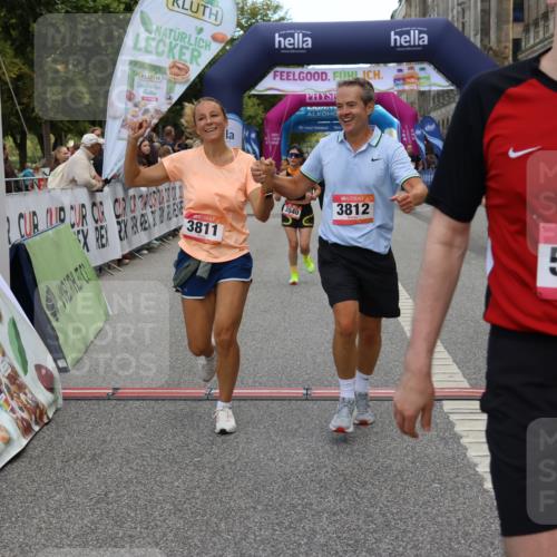 06.09.2026 - CURREX Alsterlauf Strokosch-Dieckow http://msf.ph/oto/10134959 06.09.2026 10:08:47 Ziel 2374, 2450, 2487, 2580, 3086, 3400, 3482, 3540, 3811, 3812, 3836, 4115, 4129, 4185, 4233, 4274, 4746, 5125, 5130, 5319, 5367, 5985, 8089 meine-sportfotos.de
