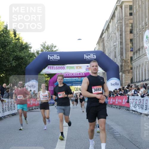 06.09.2026 - CURREX Alsterlauf Yannick Fuchs http://msf.ph/oto/10134967 06.09.2026 09:42:39 Ziel 3692, 4006, 4607, 4829, 5173, 5464, 5811 meine-sportfotos.de