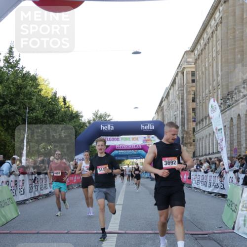 06.09.2026 - CURREX Alsterlauf Yannick Fuchs http://msf.ph/oto/10134981 06.09.2026 09:42:40 Ziel 2729, 3692, 4006, 4607, 4829, 5173, 5811, 6376 meine-sportfotos.de