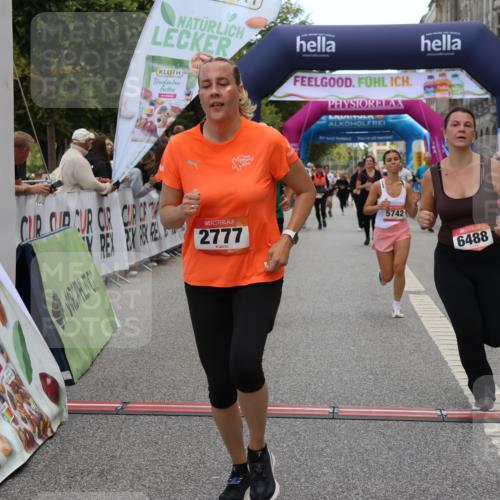 06.09.2026 - CURREX Alsterlauf Strokosch-Dieckow http://msf.ph/oto/10135013 06.09.2026 10:08:57 Ziel 2777, 3036, 4274, 4738, 4746, 5125, 5252, 5367, 5742, 6116, 6488, 8055 meine-sportfotos.de