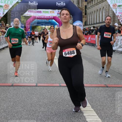 06.09.2026 - CURREX Alsterlauf Strokosch-Dieckow http://msf.ph/oto/10135022 06.09.2026 10:08:58 Ziel 2777, 3036, 4274, 4738, 4746, 5125, 5252, 5367, 5742, 6116, 6488, 8055 meine-sportfotos.de