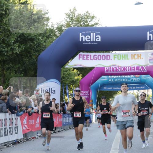 06.09.2026 - CURREX Alsterlauf Yannick Fuchs http://msf.ph/oto/10135033 06.09.2026 09:42:45 Ziel 2729, 3110, 3692, 3815, 4006, 4607, 4829, 5173, 5675, 5811, 6376, 6381 meine-sportfotos.de