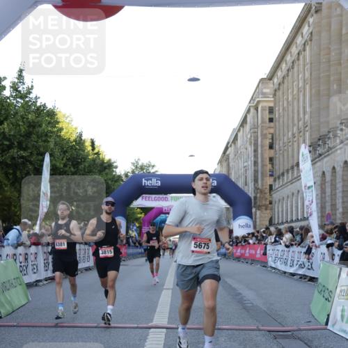 06.09.2026 - CURREX Alsterlauf Yannick Fuchs http://msf.ph/oto/10135052 06.09.2026 09:42:48 Ziel 2007, 2729, 3110, 3815, 4006, 4607, 5173, 5675, 5811, 6376, 6381 meine-sportfotos.de