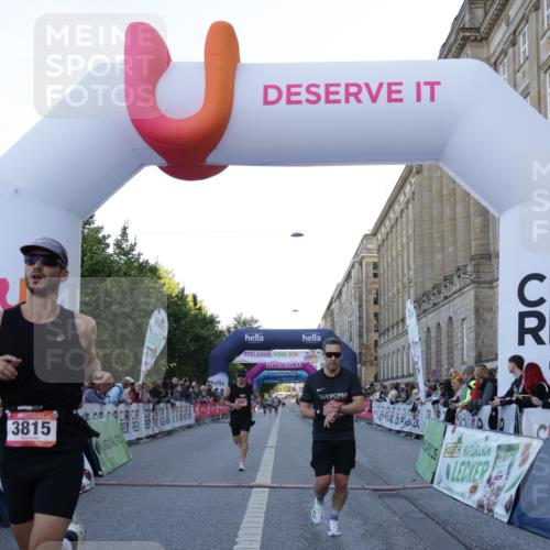 06.09.2026 - CURREX Alsterlauf Yannick Fuchs http://msf.ph/oto/10135070 06.09.2026 09:42:49 Ziel 2007, 2729, 3110, 3815, 4006, 4607, 5675, 6376, 6381 meine-sportfotos.de