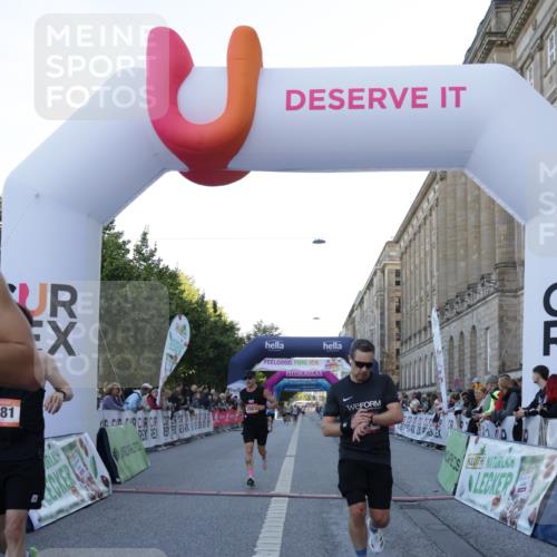06.09.2026 - CURREX Alsterlauf Yannick Fuchs http://msf.ph/oto/10135079 06.09.2026 09:42:49 Ziel 2007, 2729, 3110, 3815, 4006, 4607, 5675, 6376, 6381 meine-sportfotos.de