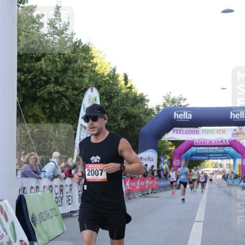06.09.2026 - CURREX Alsterlauf Yannick Fuchs http://msf.ph/oto/10135094 06.09.2026 09:42:51 Ziel 2007, 2729, 3110, 3815, 5675, 6140, 6376, 6381 meine-sportfotos.de