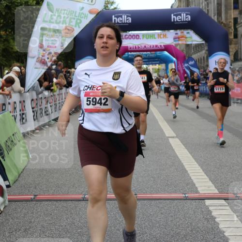 06.09.2026 - CURREX Alsterlauf Strokosch-Dieckow http://msf.ph/oto/10135102 06.09.2026 10:09:11 Ziel 2519, 2679, 2681, 3241, 3637, 4021, 5007, 5084, 5113, 5132, 5171, 5758, 5794, 5798, 5913, 5942, 6263, 6296, 6340, 6460, 6487 meine-sportfotos.de