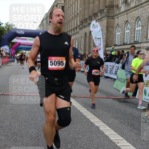 06.09.2026 - CURREX Alsterlauf Strokosch-Dieckow http://msf.ph/oto/10135123 06.09.2026 09:56:12 Ziel 2171, 2548, 2805, 3225, 3486, 3571, 3830, 4111, 4365, 4809, 5085, 5095, 5206, 5682, 6170, 8105, 8170 meine-sportfotos.de