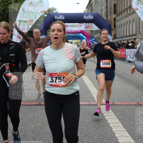 06.09.2026 - CURREX Alsterlauf Strokosch-Dieckow http://msf.ph/oto/10135139 06.09.2026 10:09:16 Ziel 2919, 3241, 3332, 3573, 3637, 5007, 5084, 5113, 5126, 5171, 5758, 5794, 5913, 5942, 6263, 8076 meine-sportfotos.de