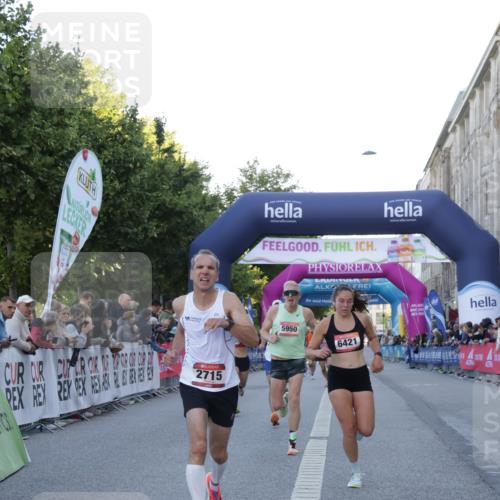 06.09.2026 - CURREX Alsterlauf Yannick Fuchs http://msf.ph/oto/10135145 06.09.2026 09:42:59 Ziel 2715, 3361, 5950, 6140, 6421, 8321 meine-sportfotos.de