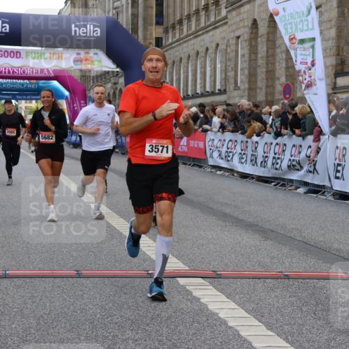 06.09.2026 - CURREX Alsterlauf Strokosch-Dieckow http://msf.ph/oto/10135150 06.09.2026 09:56:16 Ziel 2085, 2171, 2548, 3486, 3571, 4111, 4365, 4715, 5095, 5206, 5682, 5841, 6170, 6416, 6441, 8105, 8170 meine-sportfotos.de