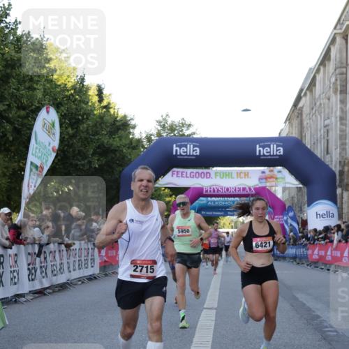 06.09.2026 - CURREX Alsterlauf Yannick Fuchs http://msf.ph/oto/10135151 06.09.2026 09:42:59 Ziel 2715, 3361, 5950, 6140, 6421, 8321 meine-sportfotos.de