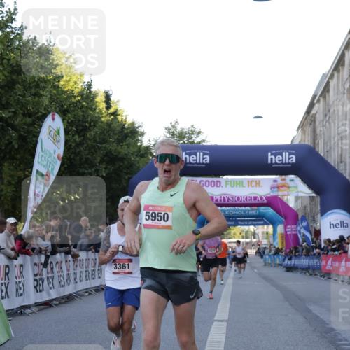 06.09.2026 - CURREX Alsterlauf Yannick Fuchs http://msf.ph/oto/10135172 06.09.2026 09:43:01 Ziel 2715, 3361, 5950, 6140, 6221, 6421, 8321 meine-sportfotos.de