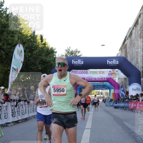 06.09.2026 - CURREX Alsterlauf Yannick Fuchs http://msf.ph/oto/10135175 06.09.2026 09:43:01 Ziel 2715, 3361, 5950, 6140, 6221, 6421, 8321 meine-sportfotos.de