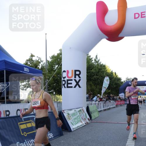 06.09.2026 - CURREX Alsterlauf Yannick Fuchs http://msf.ph/oto/10135207 06.09.2026 09:43:05 Ziel 2715, 3361, 3753, 5325, 5950, 6221, 6421, 8321 meine-sportfotos.de
