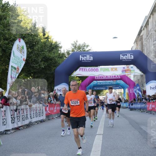 06.09.2026 - CURREX Alsterlauf Yannick Fuchs http://msf.ph/oto/10135213 06.09.2026 09:43:07 Ziel 3361, 3753, 5325, 5950, 5955, 5963, 6002, 6221, 6421, 8321 meine-sportfotos.de