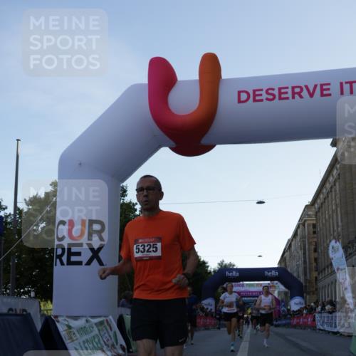 06.09.2026 - CURREX Alsterlauf Yannick Fuchs http://msf.ph/oto/10135224 06.09.2026 09:43:09 Ziel 2907, 3361, 3572, 3753, 5325, 5955, 5963, 6002, 6221, 8233, 8321, 8330 meine-sportfotos.de