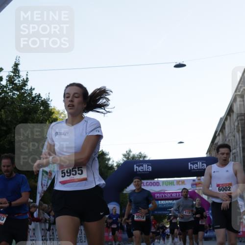 06.09.2026 - CURREX Alsterlauf Yannick Fuchs http://msf.ph/oto/10135227 06.09.2026 09:43:11 Ziel 2137, 2907, 3572, 3753, 5325, 5776, 5904, 5952, 5955, 5963, 6002, 6221, 8233, 8330 meine-sportfotos.de