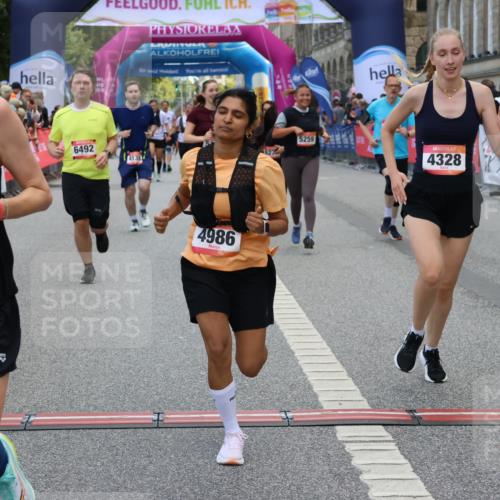 06.09.2026 - CURREX Alsterlauf Strokosch-Dieckow http://msf.ph/oto/10135234 06.09.2026 10:09:32 Ziel 2082, 2707, 2742, 4138, 4280, 4328, 4536, 4986, 5259, 5260, 6278, 6492, 8271 meine-sportfotos.de