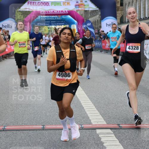 06.09.2026 - CURREX Alsterlauf Strokosch-Dieckow http://msf.ph/oto/10135241 06.09.2026 10:09:32 Ziel 2082, 2707, 2742, 4138, 4280, 4328, 4536, 4986, 5259, 5260, 6278, 6492, 8271 meine-sportfotos.de