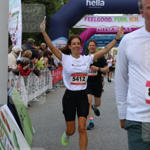 06.09.2026 - CURREX Alsterlauf Strokosch-Dieckow http://msf.ph/oto/10135264 06.09.2026 09:56:45 Ziel 2338, 2647, 2648, 2927, 3123, 3365, 3606, 3638, 4088, 4278, 4422, 5011, 5026, 5312, 5313, 5411, 5412, 5413, 5414, 5543, 5848, 5973, 6048, 6159, 6164, 8080, 8132 meine-sportfotos.de