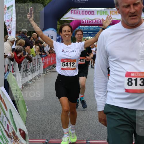 06.09.2026 - CURREX Alsterlauf Strokosch-Dieckow http://msf.ph/oto/10135272 06.09.2026 09:56:45 Ziel 2338, 2647, 2648, 2927, 3123, 3365, 3606, 3638, 4088, 4278, 4422, 5011, 5026, 5312, 5313, 5411, 5412, 5413, 5414, 5543, 5848, 5973, 6048, 6159, 6164, 8080, 8132 meine-sportfotos.de