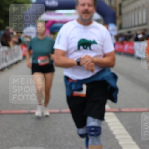 06.09.2026 - CURREX Alsterlauf Strokosch-Dieckow http://msf.ph/oto/10135348 06.09.2026 10:09:46 Ziel 2064, 2078, 2622, 3785, 3787, 4713, 4784, 5199, 5357, 5835, 5836, 5851, 6466 meine-sportfotos.de
