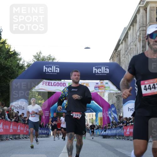 06.09.2026 - CURREX Alsterlauf Yannick Fuchs http://msf.ph/oto/10135363 06.09.2026 09:43:27 Ziel 3489, 3814, 4016, 4089, 4397, 4443, 4505, 4988, 5919, 6104, 6192, 6267, 6326, 8164 meine-sportfotos.de