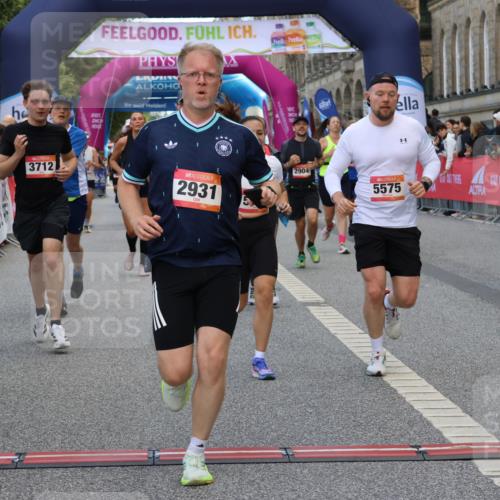 06.09.2026 - CURREX Alsterlauf Strokosch-Dieckow http://msf.ph/oto/10135366 06.09.2026 09:57:00 Ziel 2165, 2931, 3050, 3519, 3520, 3587, 3609, 3689, 3690, 3712, 3795, 4014, 4126, 4717, 4740, 5571, 5575, 5719, 5939, 6055, 6115, 8200 meine-sportfotos.de