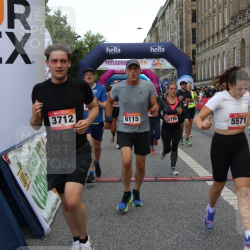 06.09.2026 - CURREX Alsterlauf Strokosch-Dieckow http://msf.ph/oto/10135376 06.09.2026 09:57:02 Ziel 2165, 2931, 2968, 3050, 3519, 3520, 3587, 3609, 3690, 3712, 3795, 4014, 4126, 4740, 5571, 5575, 5939, 6055, 6115, 8167, 8200 meine-sportfotos.de
