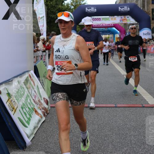 06.09.2026 - CURREX Alsterlauf Strokosch-Dieckow http://msf.ph/oto/10135419 06.09.2026 09:57:08 Ziel 2056, 2165, 2557, 2968, 3050, 3505, 3519, 3520, 3622, 3690, 3694, 3712, 3795, 4014, 4740, 4870, 5166, 5320, 5565, 5571, 6055, 6071, 6115, 6394, 8107, 8167 meine-sportfotos.de