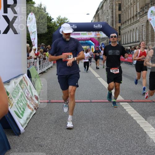 06.09.2026 - CURREX Alsterlauf Strokosch-Dieckow http://msf.ph/oto/10135431 06.09.2026 09:57:09 Ziel 2056, 2165, 2557, 2968, 3050, 3349, 3505, 3519, 3520, 3622, 3690, 3694, 3795, 4014, 4740, 4870, 5166, 5320, 5565, 6055, 6071, 6394, 8107, 8167 meine-sportfotos.de